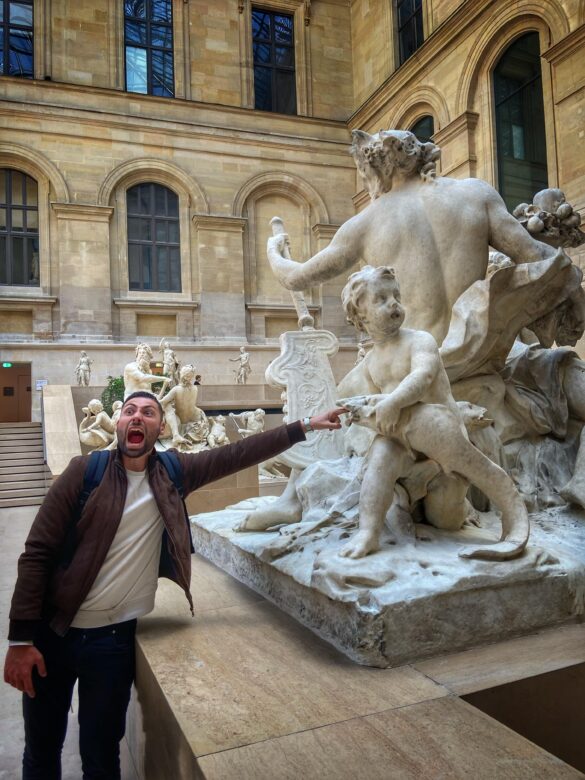 Aieeee Le Louvre - Visiter Paris
