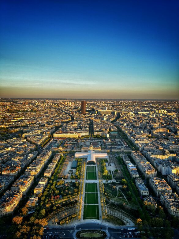 Visiter Paris en 1 jours - Champ de Mars