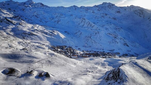 dji_fly_20260121_162832_0136_1769027484699_photo_SnapseedCopy Que faire à Val Thorens en hiver ? Activités et expériences inédites