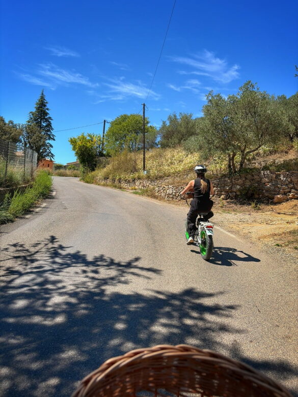 IMG_7543_SnapseedCopy Vélo à Cotignac