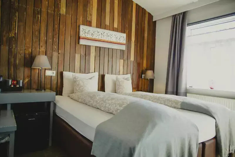 Voyage en Islande : Les applications et sites incontournables à connaître 15 Hraunsnef Country Hotel, notre logement à Bifröst en Islande